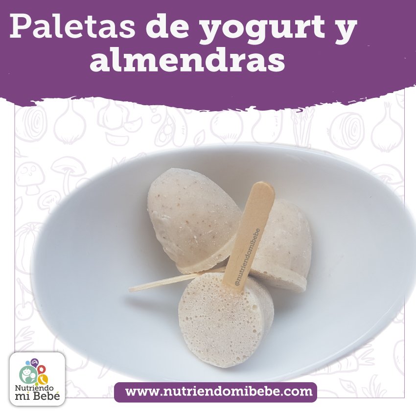 Paletas de yogurt y almendras